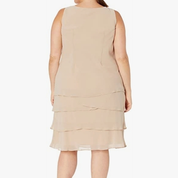 S.L. Fashions Plus Size Embellished Tiered Jacket Dress in Winter Ivory Size 14 - Picture 10 of 11